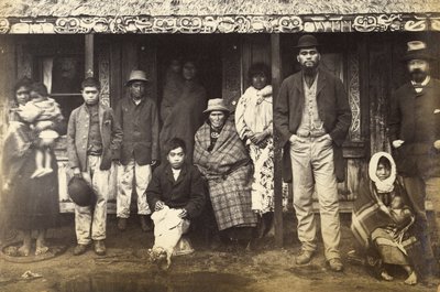 Vluchtelingen uit Te Wairoa en anderen, 1886 door New Zealander Photographer